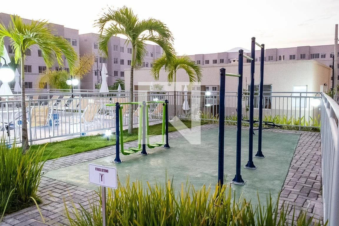 Unfurnished 2-bedroom apartment with an open-air pool — photo 13