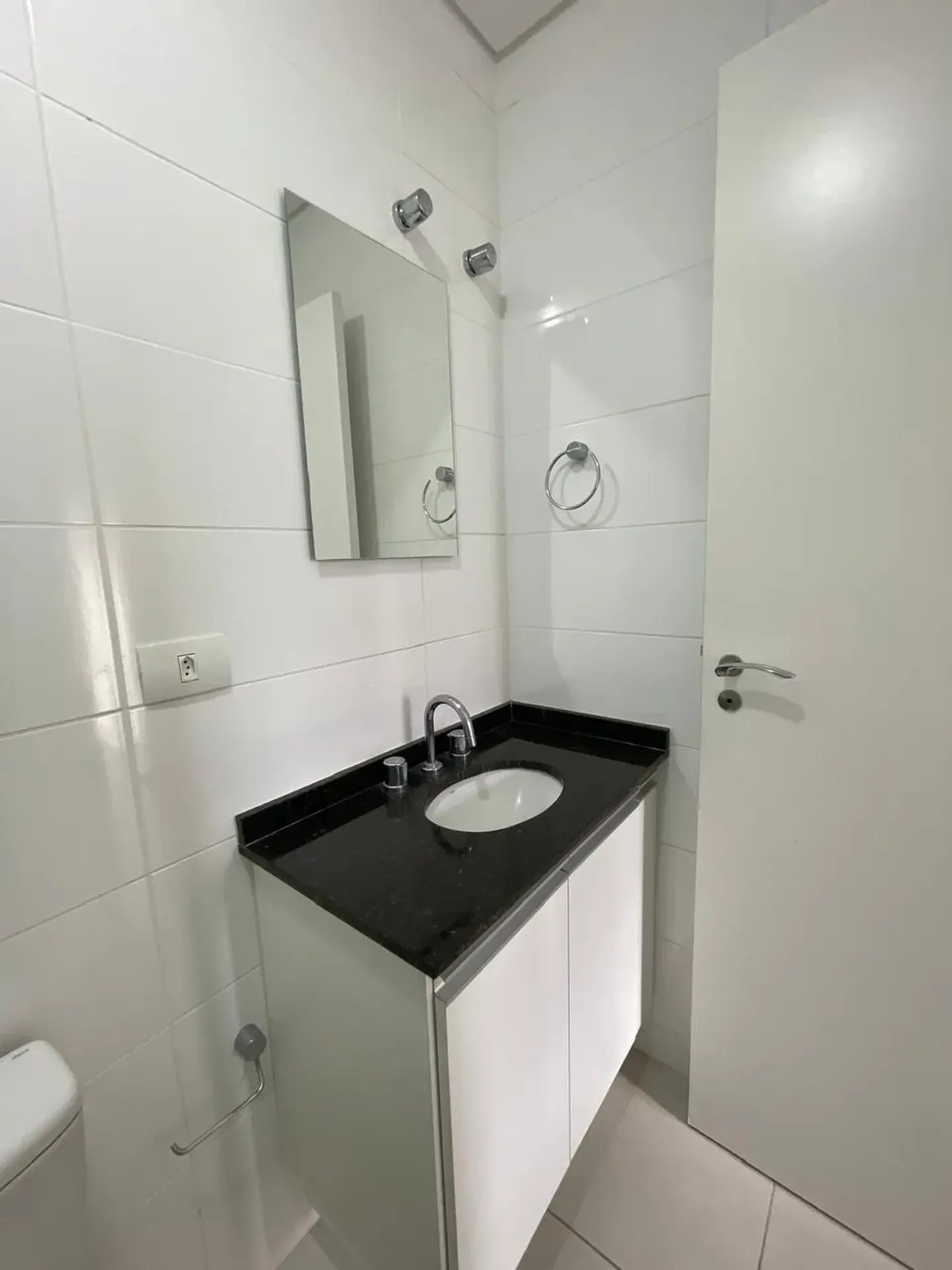 One-bedroom apartment with a dryer in Curitiba — photo 18