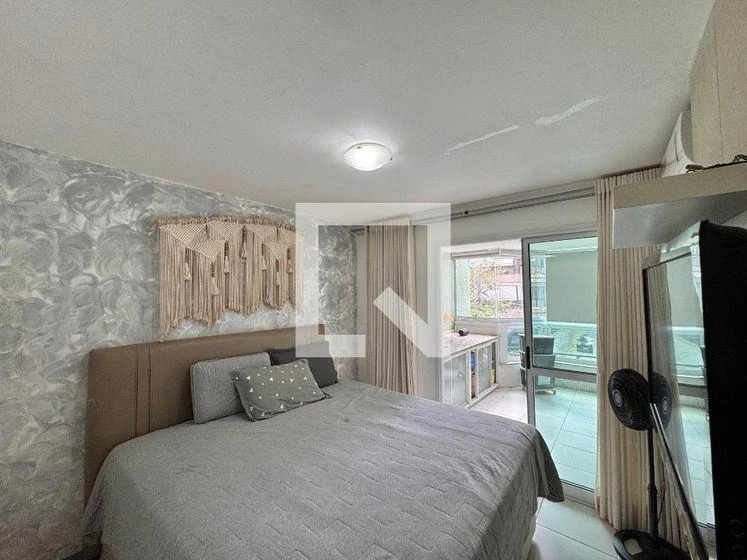 Furnished apartment, 132 m², with a glass-enclosed balcony — photo 25