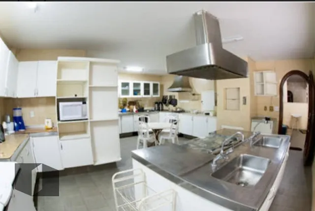 Furnished condominium house with 11 bedrooms and 22 baths — photo 21