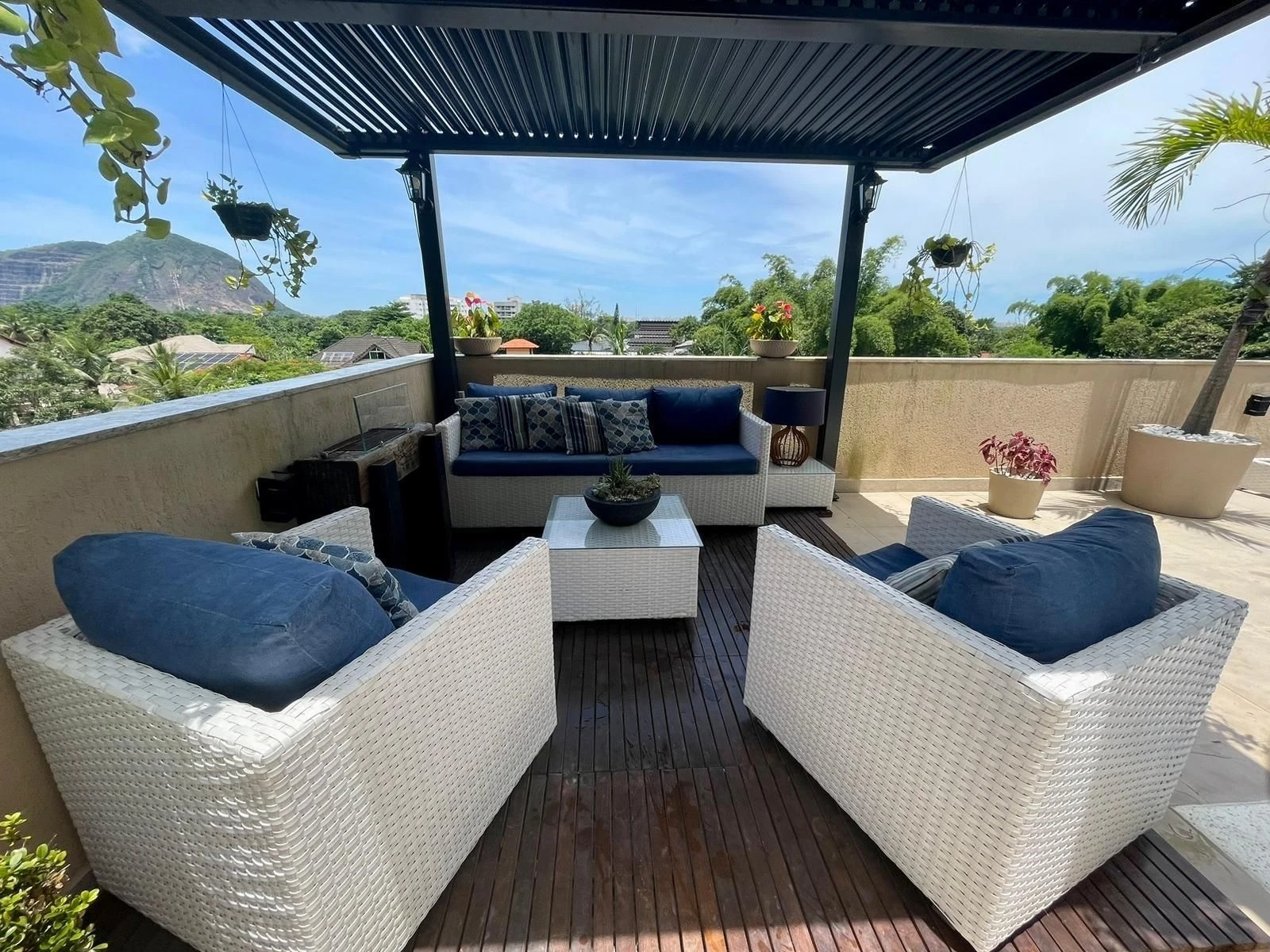 Apartamento de 4 quartos com banheira, Vargem Pequena