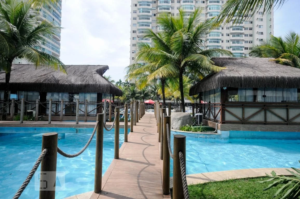 Apartamento de 2 quartos com piscina ao ar livre no condomínio — photo 24
