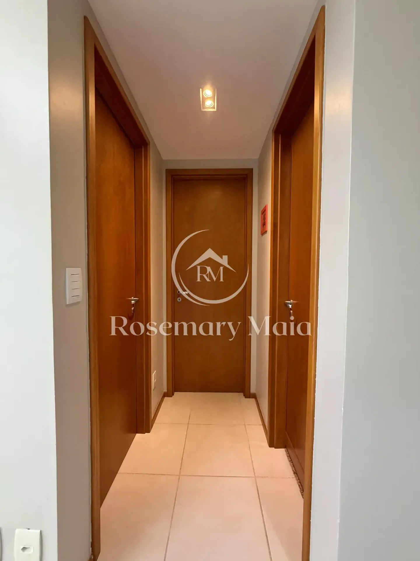 2-bedroom apartment in a building with a sauna — photo 21