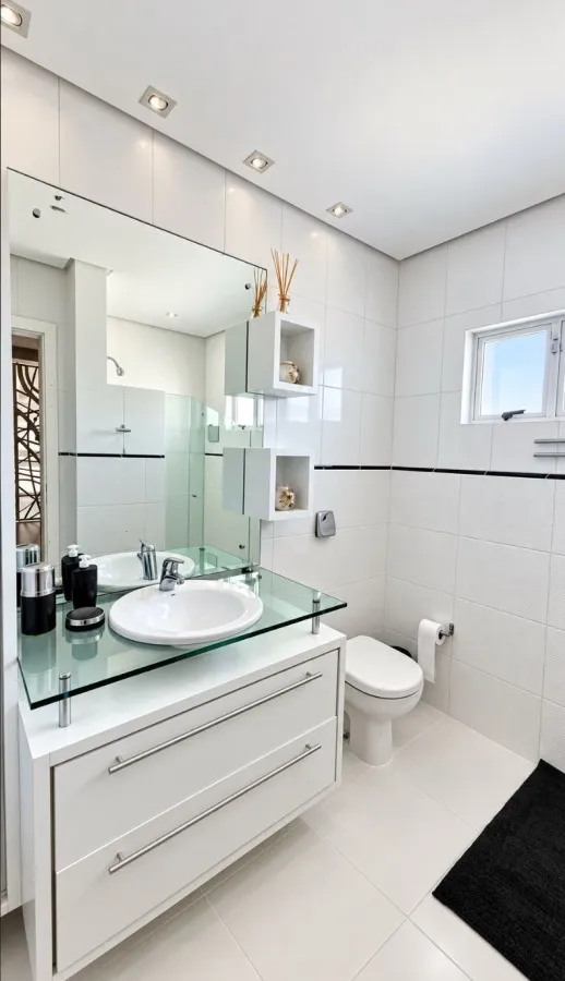 Ванна и 4 спальни: дом 350 м² — photo 15