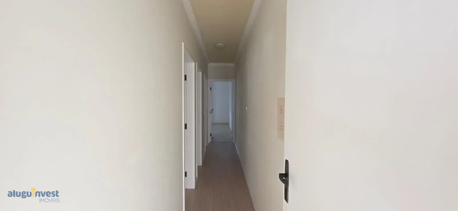 Квартира з 4 спальнями та 173,94 м² і балконом — photo 21
