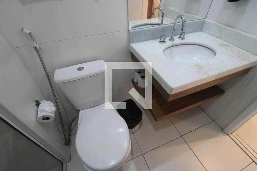 Furnished studio, 28 m², with a glass-enclosed balcony — photo 28