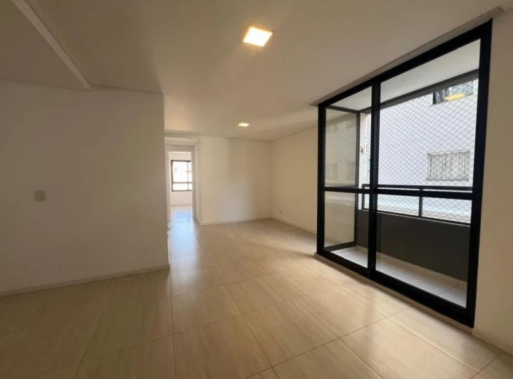 3-bedroom apartment with en-suite and 2 parking spaces — photo 2
