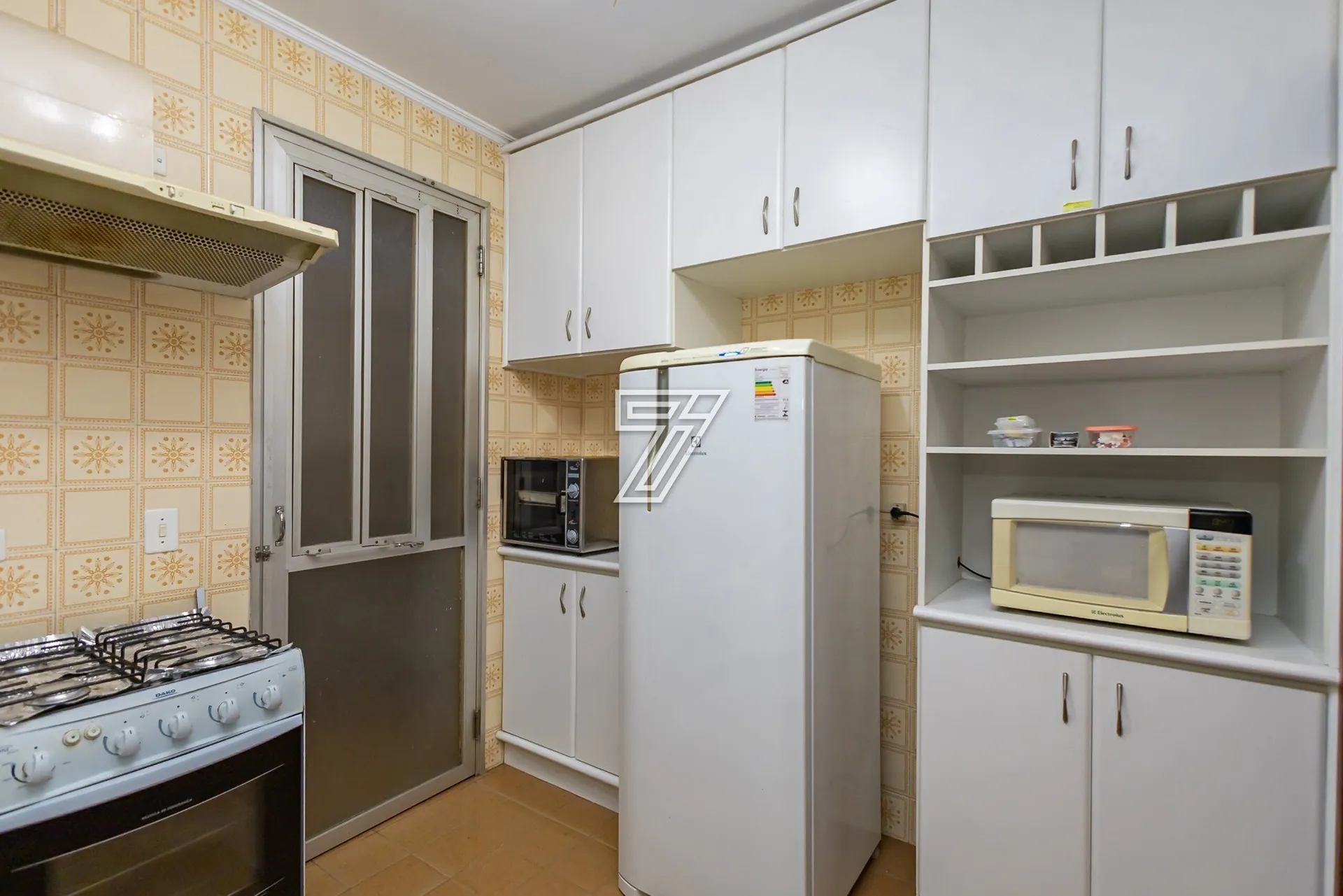 Apartamento mobiliado de 2 quartos com máquina de lavar — photo 3