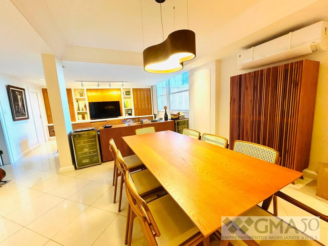 Apartamento com cozinha fechada e fogão a gás — photo 9