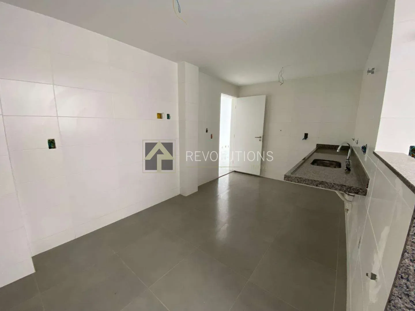 Penthouse with 4 bedrooms and 5 bathrooms — photo 19