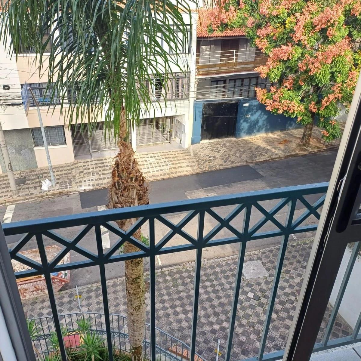 One-bedroom apartment with a washing machine in Curitiba — photo 12
