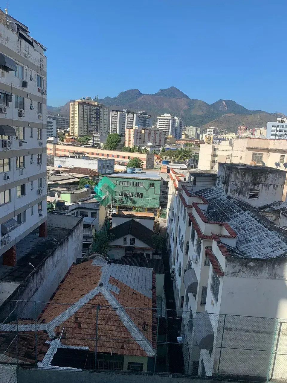 Apartamento para locação sem vaga, com 2 quartos e varanda — photo 2