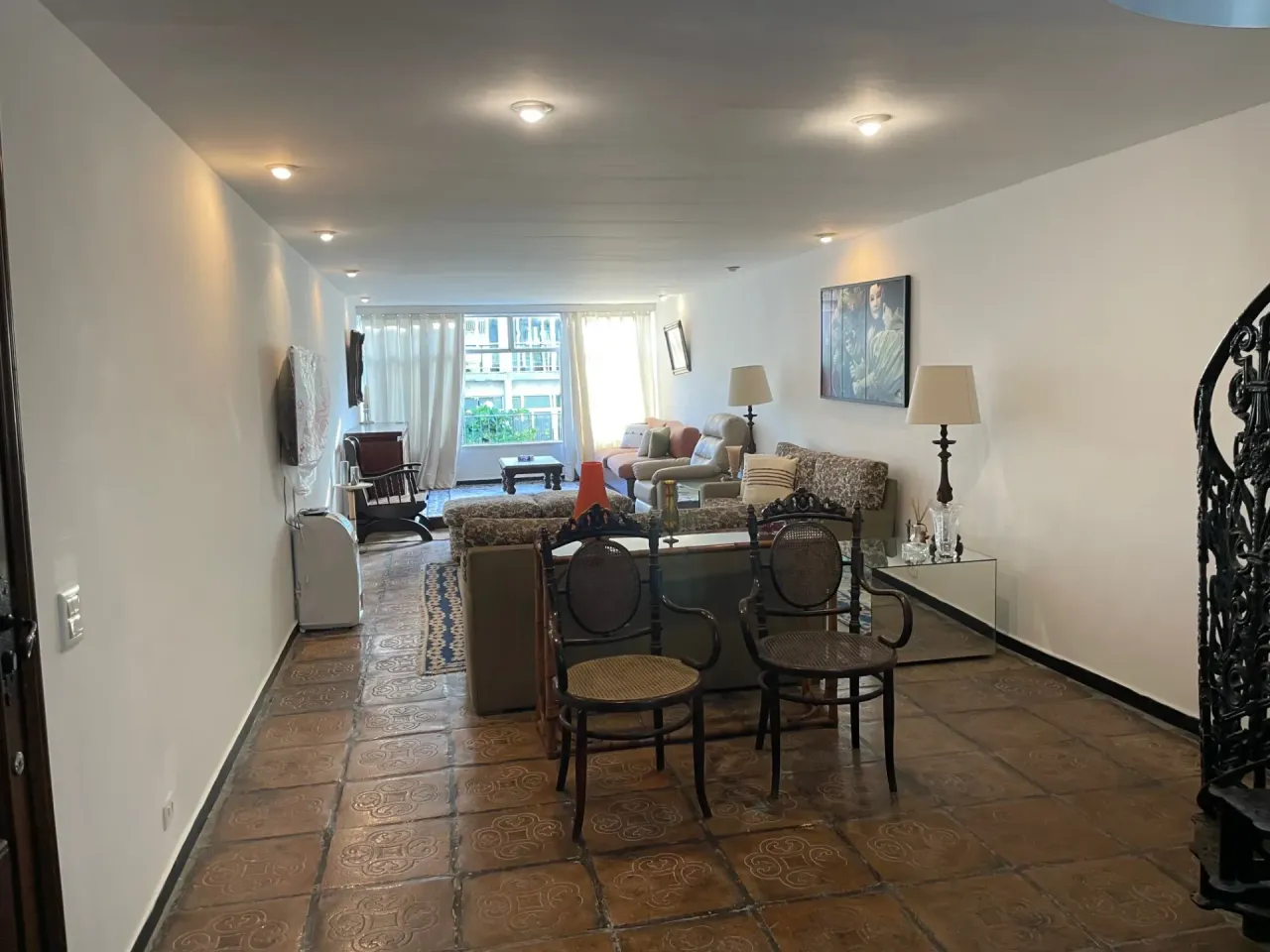 Furnished apartment with 4 bedrooms and a closed kitchen — photo 16