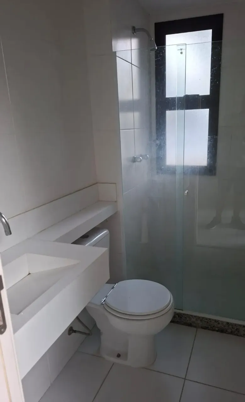 Apartment with 3 bedrooms and 2 bathrooms, includes parking — photo 13