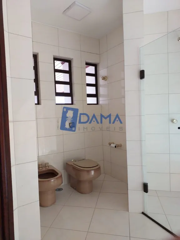 Триплекс-дім на 450 м² з 2 спальнями-сюїтами — photo 26