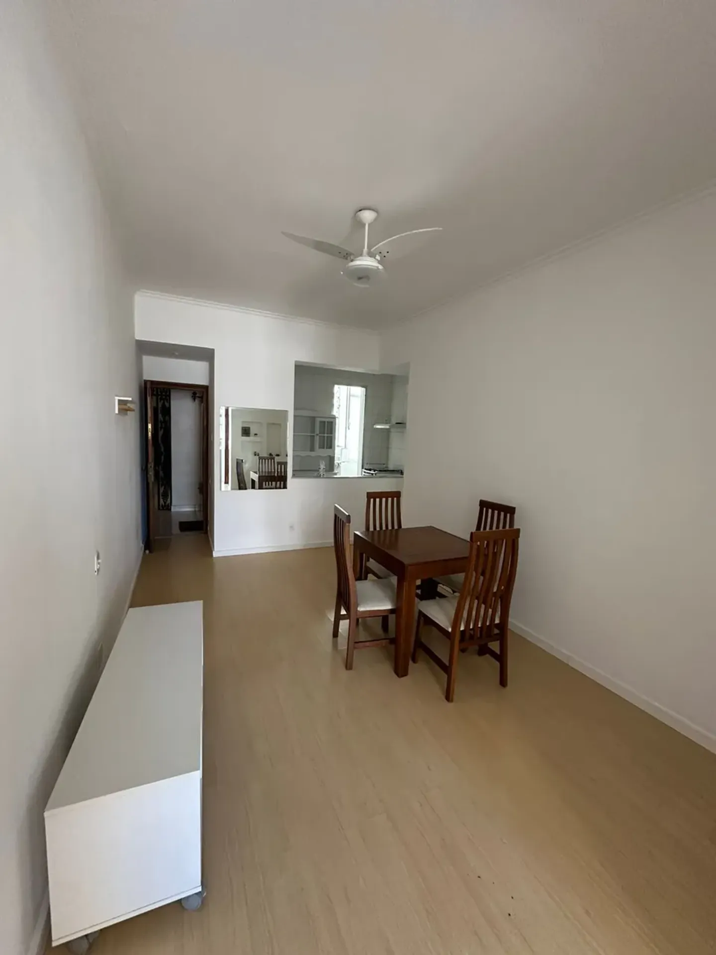 Apartment with a closed kitchen and gas stove; 2 bedrooms — photo 11