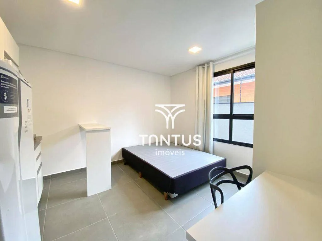 Furnished 19 m² studio with 1 bedroom and 1 bathroom — photo 2