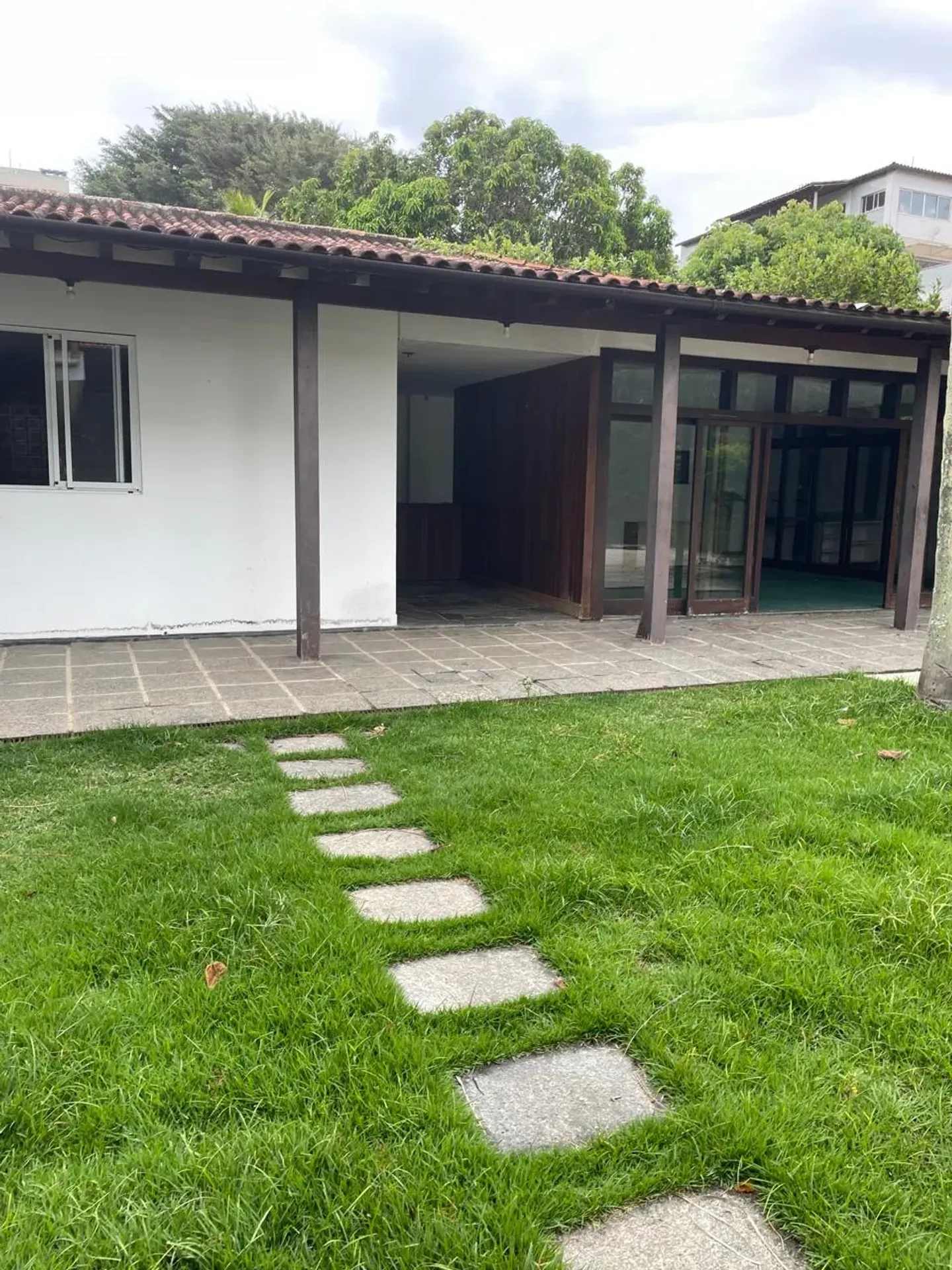 Casa com 5 quartos e cozinha fechada a gás — photo 19