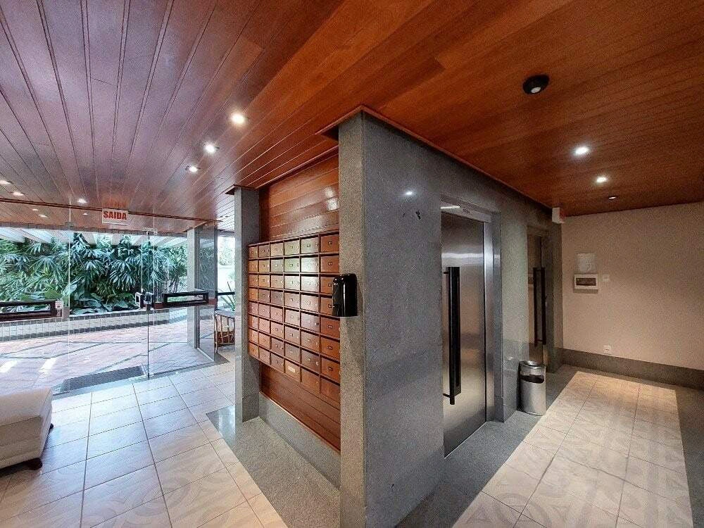 3-bedroom apartment in a building with a gym — photo 25