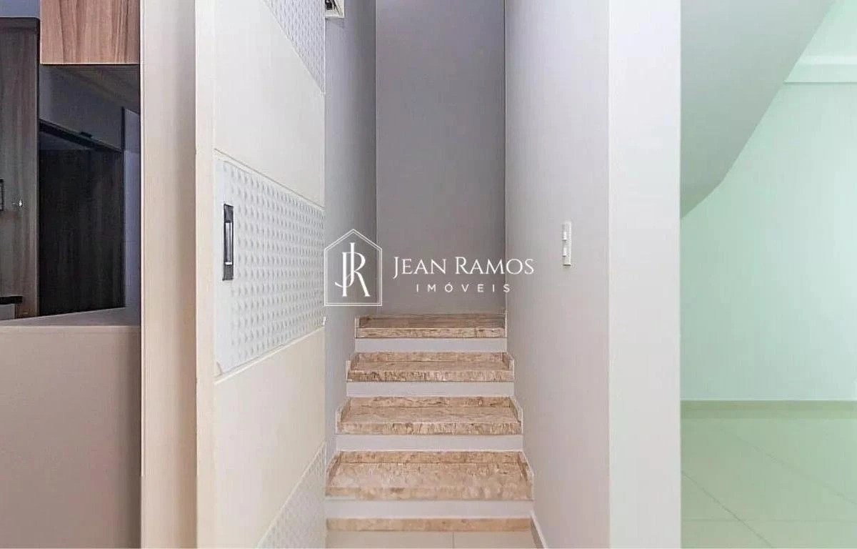 Bathtub in a 3-bedroom house, 115 m² — photo 19