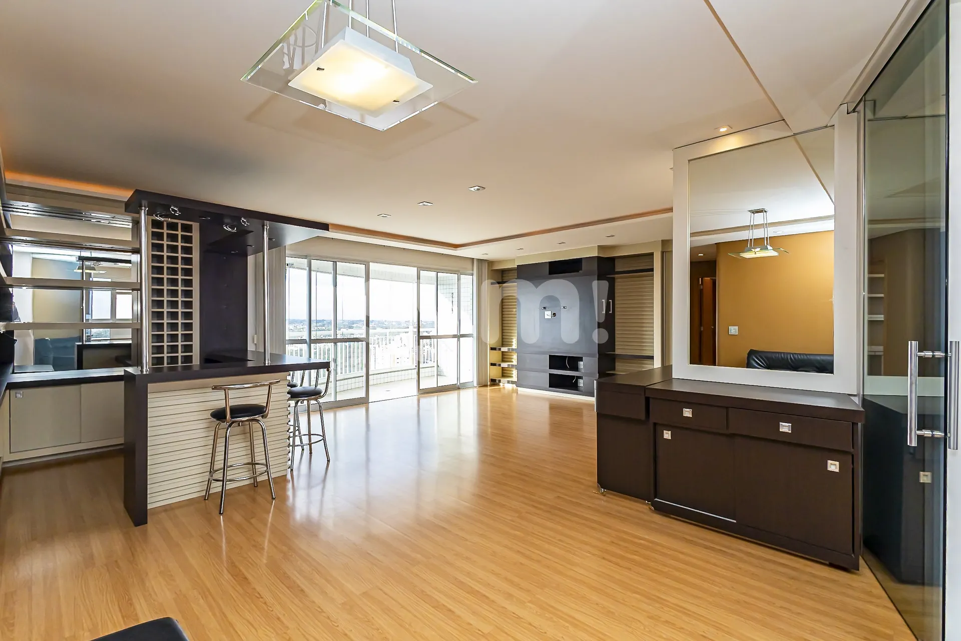 3-bedroom apartment with private BBQ on balcony