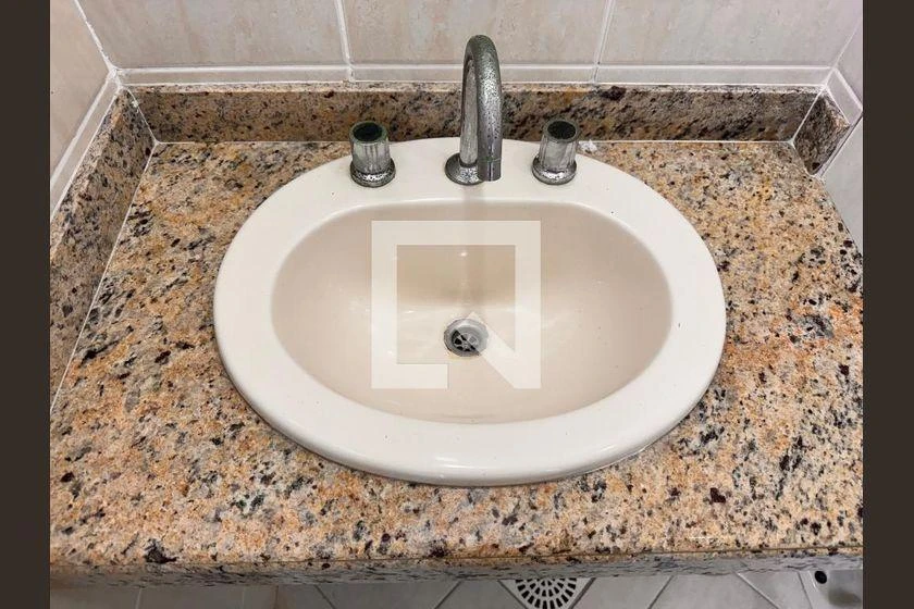 4 quartos e banheira: apartamento de 233 m² — photo 5