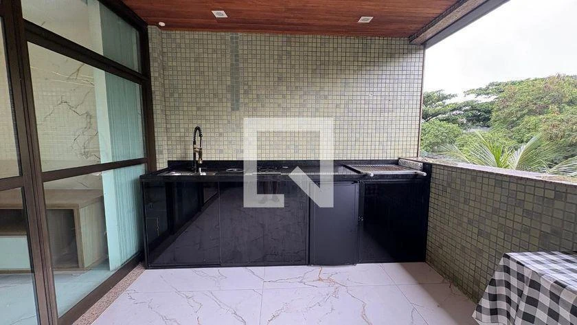 3-bedroom apartment with a grill on the balcony — photo 31
