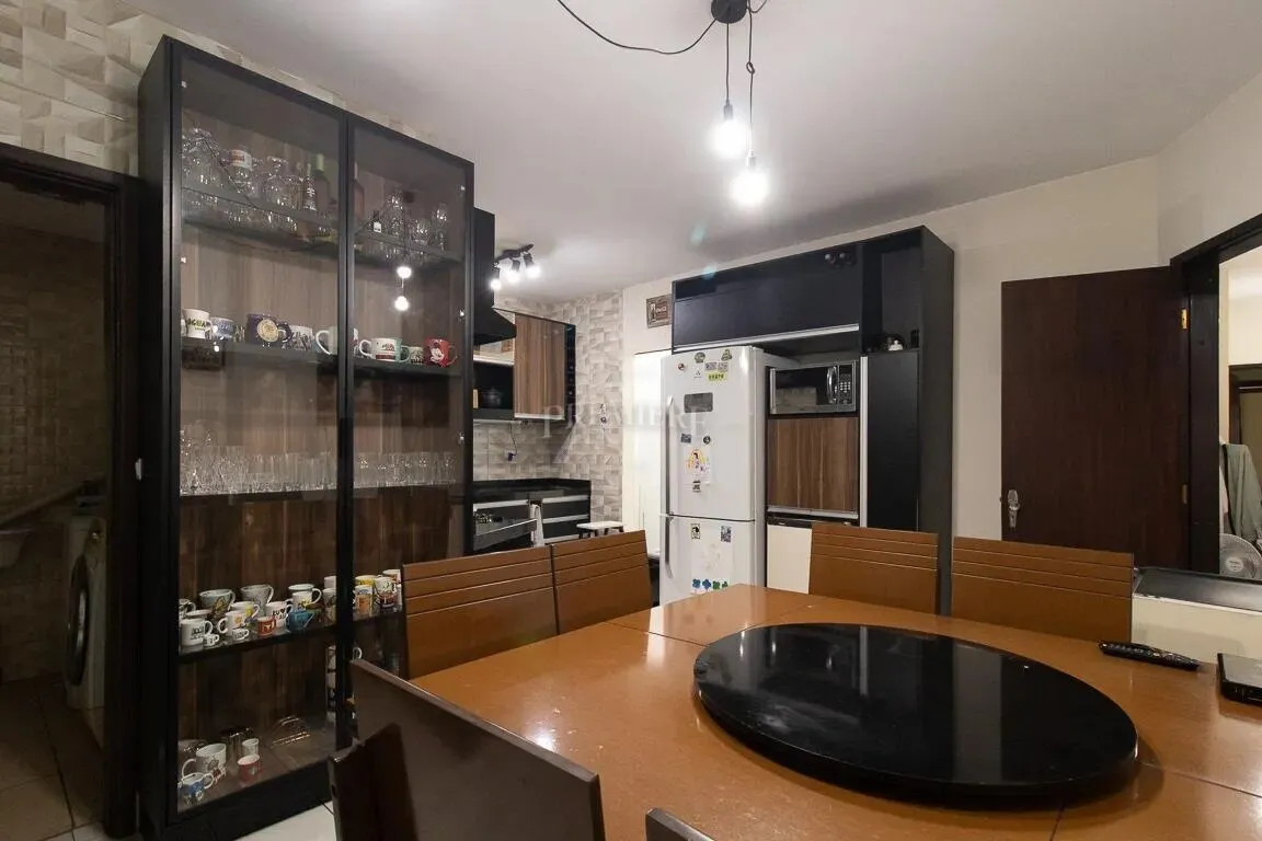 Furnished house with desk area and 6 bedrooms — photo 7
