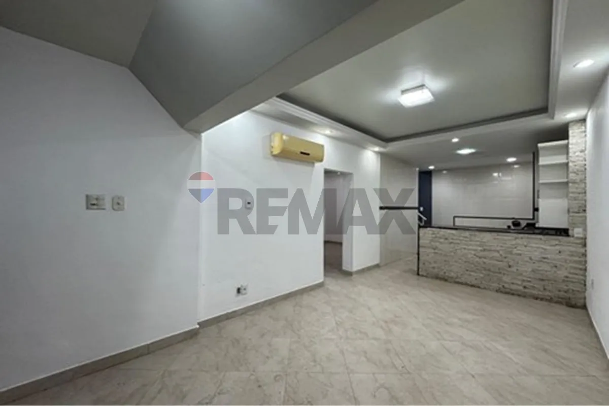 Balcony with a grill in a 3-bedroom house, 104 m² — photo 23