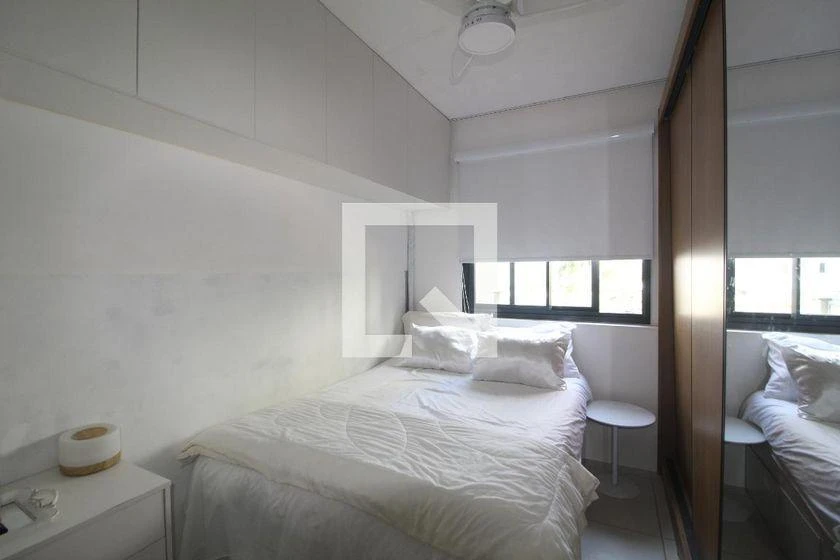 3-bedroom apartment in a building with a gym — photo 4