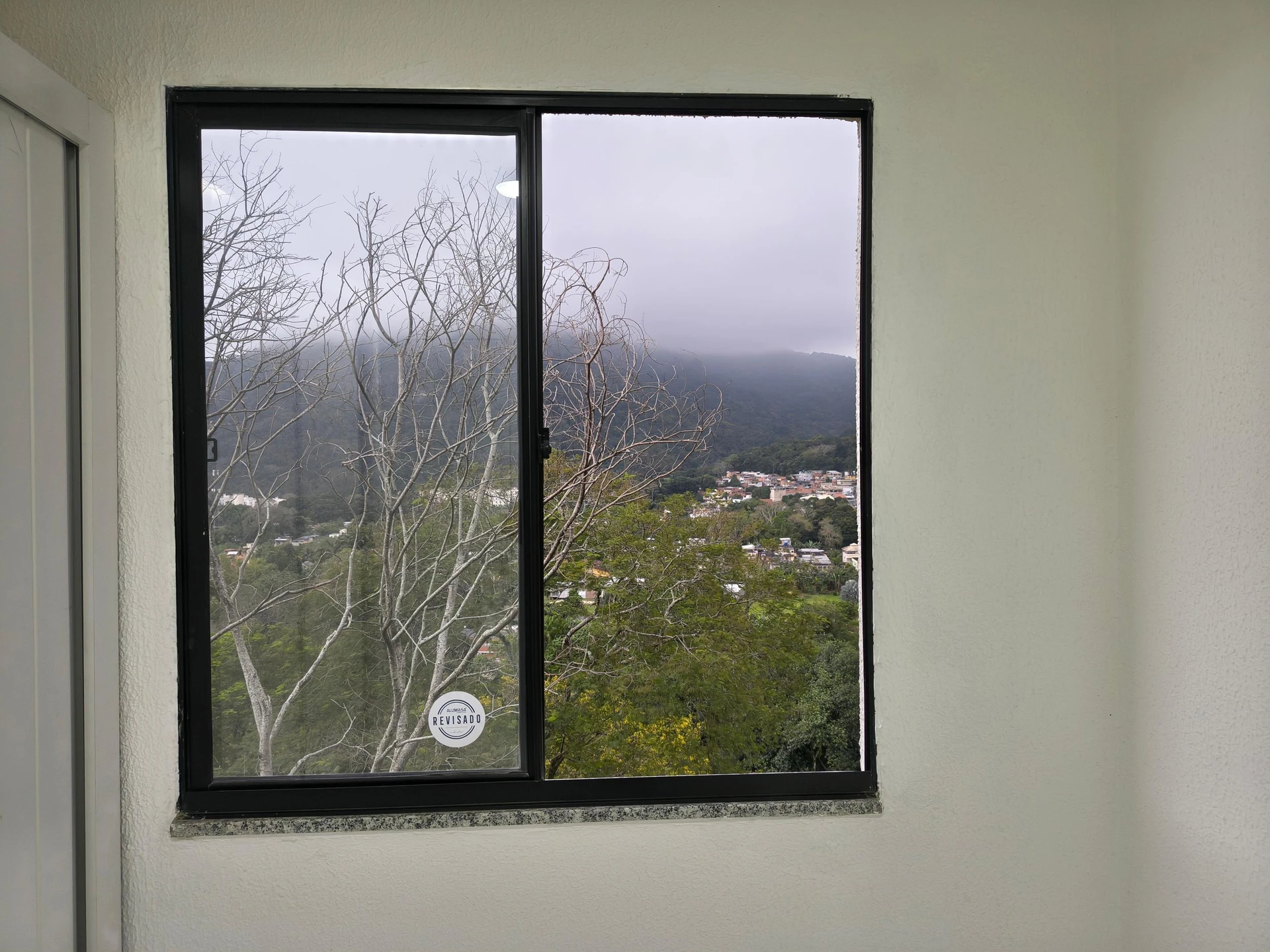 Apartamento mobiliado com 2 quartos, 1 banheiro e varanda — photo 50