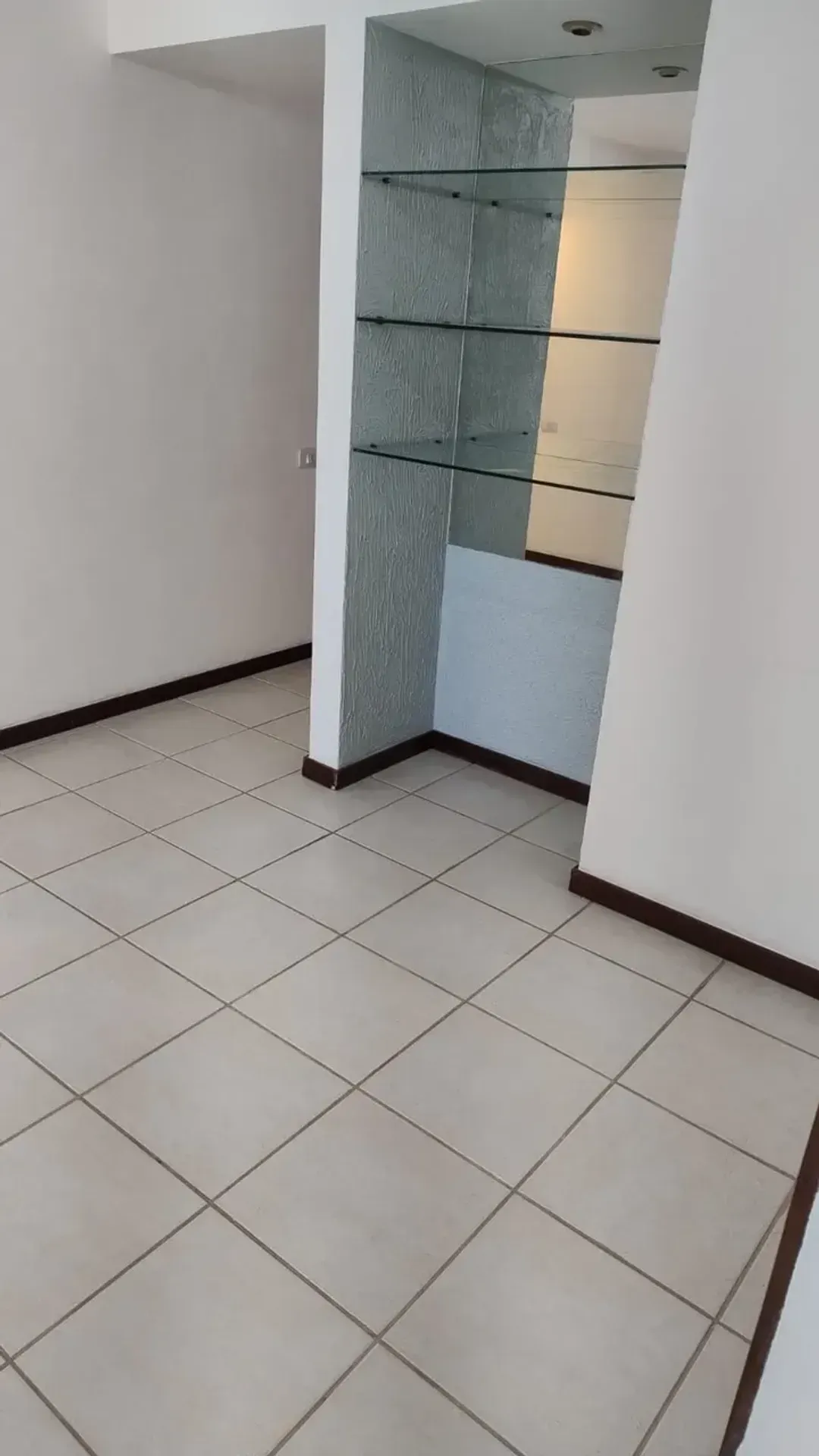 64 m² rental apartment with 2 bedrooms and balcony — photo 7