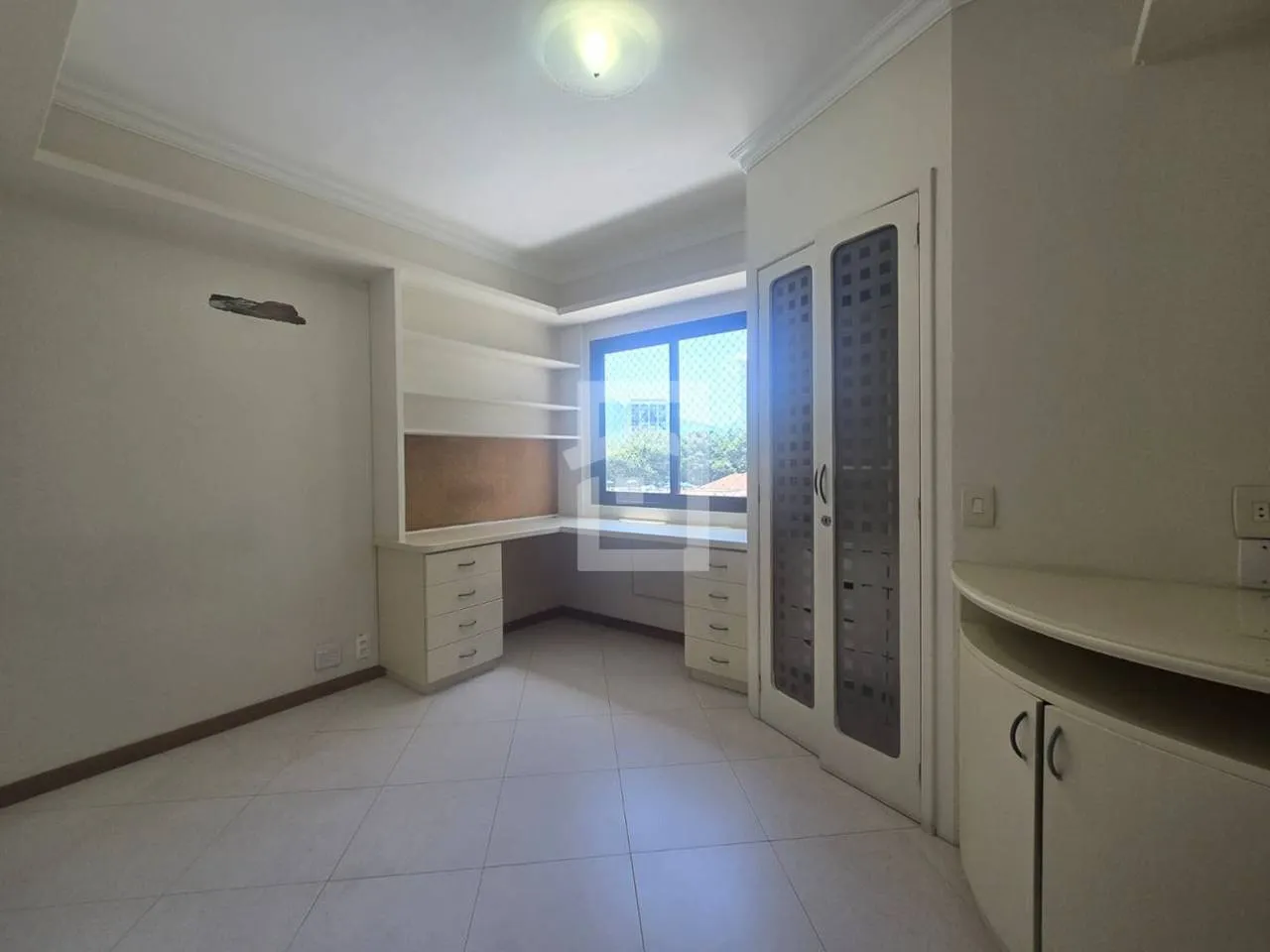 Home office in a 3-bedroom apartment, 105 m² — photo 43