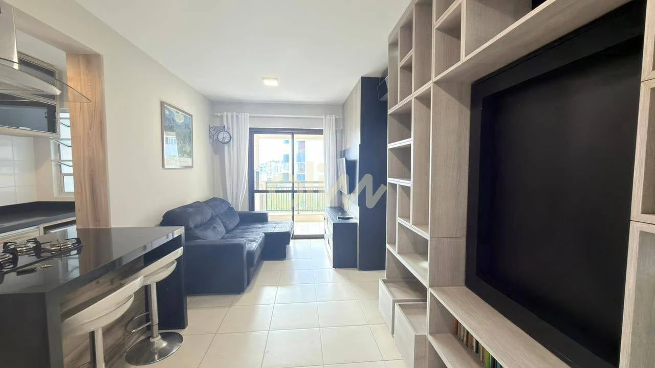 Apartamento amueblado con 2 dormitorios y balcón con BBQ