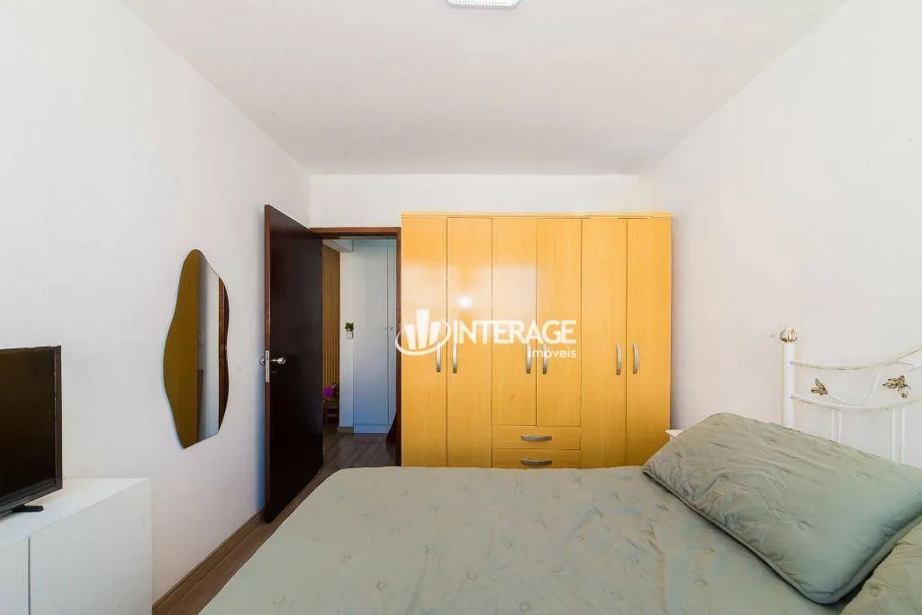 1-bedroom apartment with separate kitchen and parking spot — photo 12