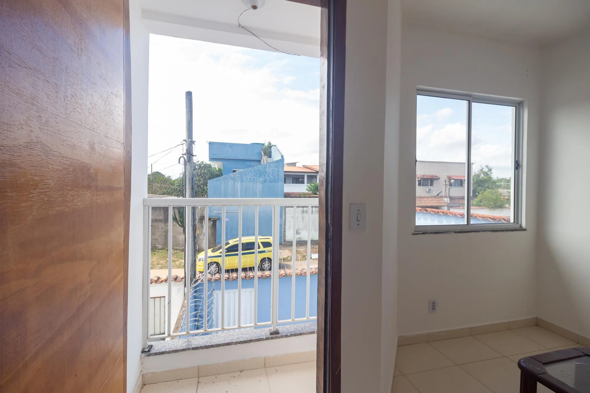 2-bedroom house with a garden — photo 5