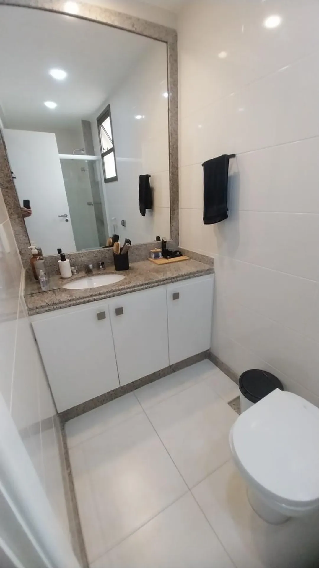 Unfurnished apartment with 4 bedrooms and 5 bathrooms — photo 42