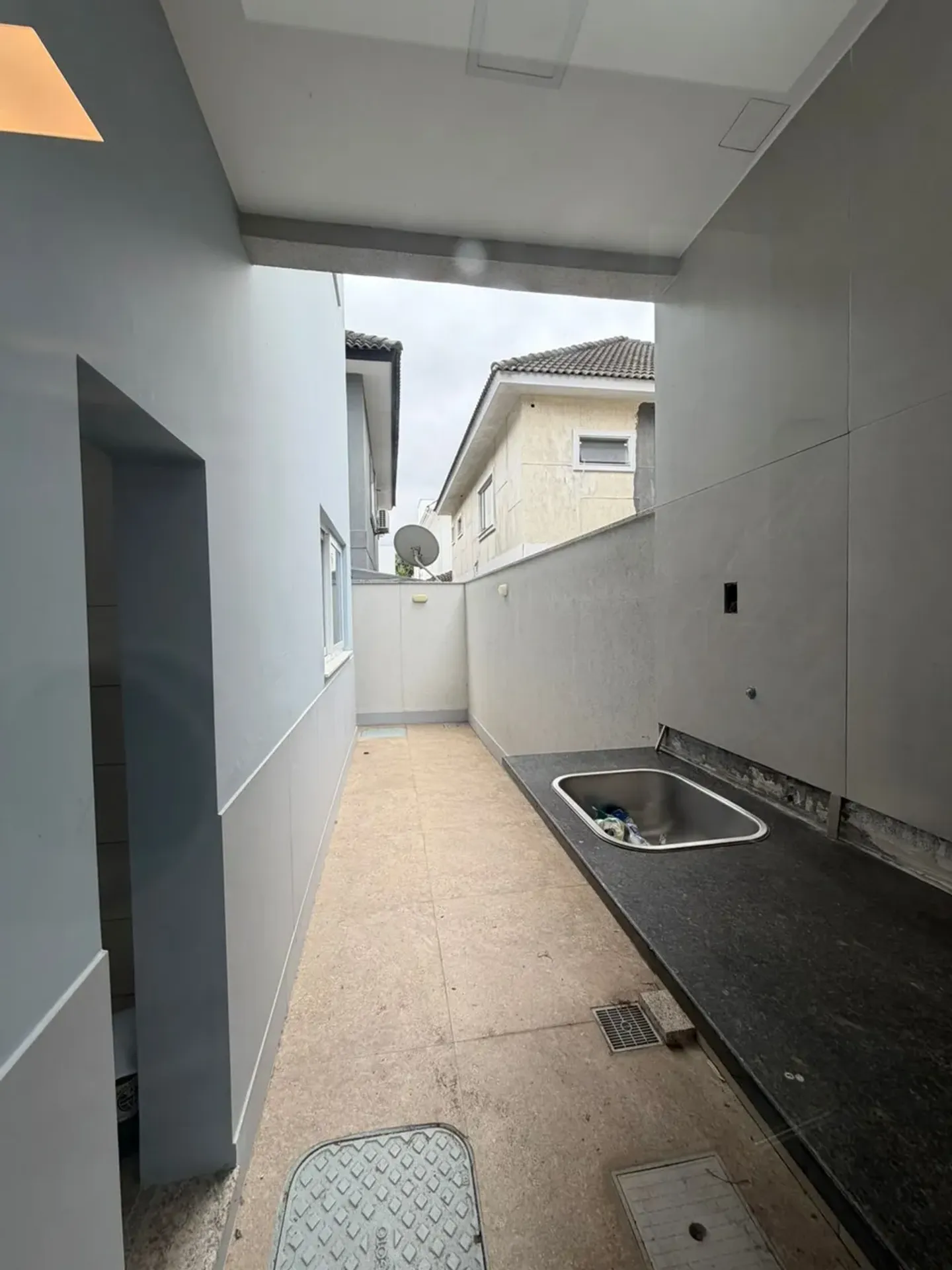 Rental house with 4 bedrooms, 5 baths and 360 m² — photo 20