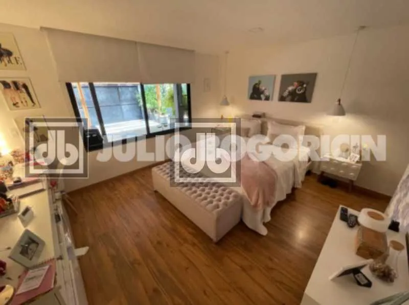 Furnished house, 402 m², with a garden — photo 8