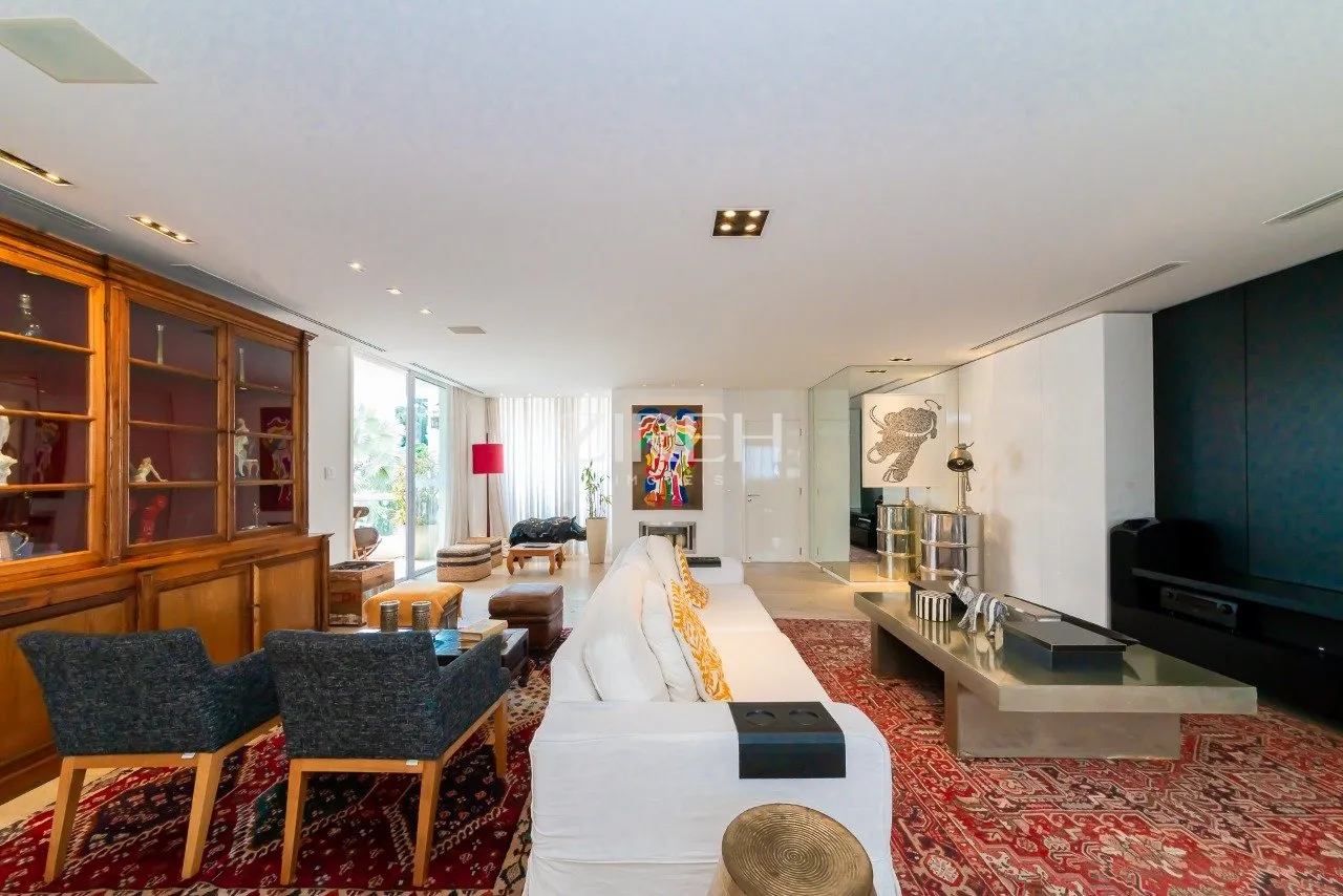 3-bedroom apartment with a home office — photo 18
