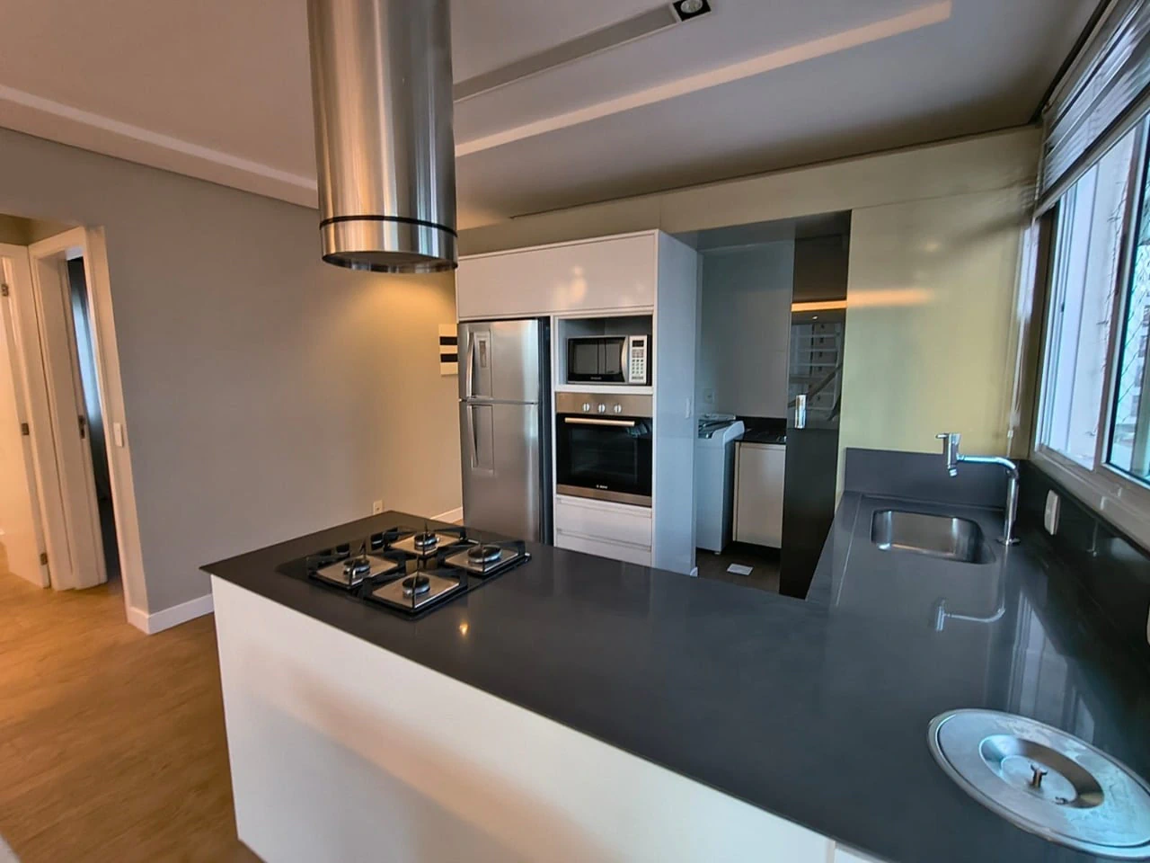 Floor-to-ceiling windows in a 2-bedroom apartment, 78 m² — photo 16