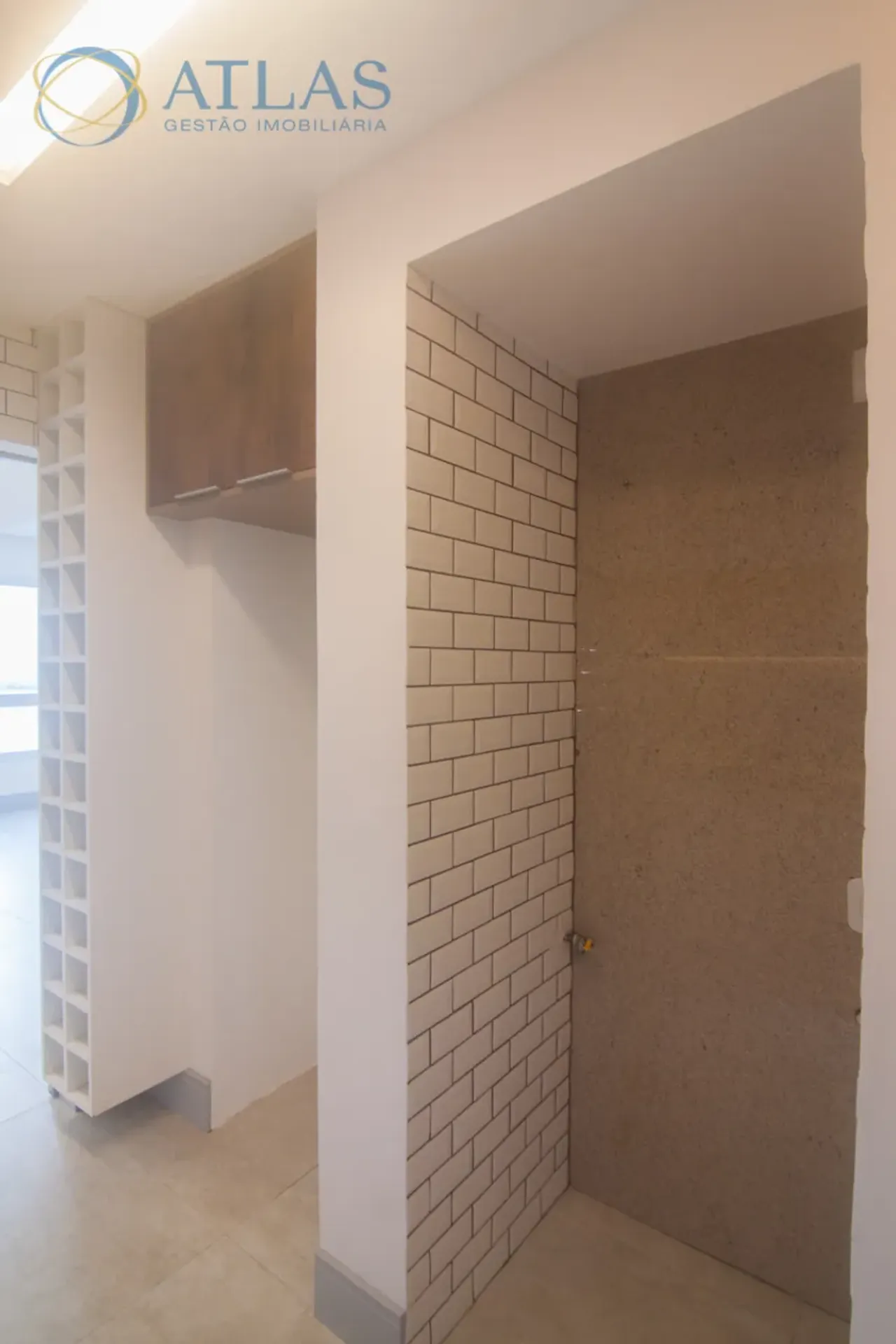 Apartamento, 90 m², com janelas do piso ao teto — photo 29