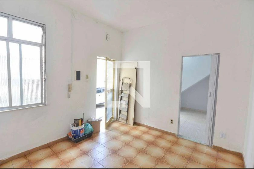 House with 2 bedrooms, 2 bathrooms and 80 m² with gas kitchen