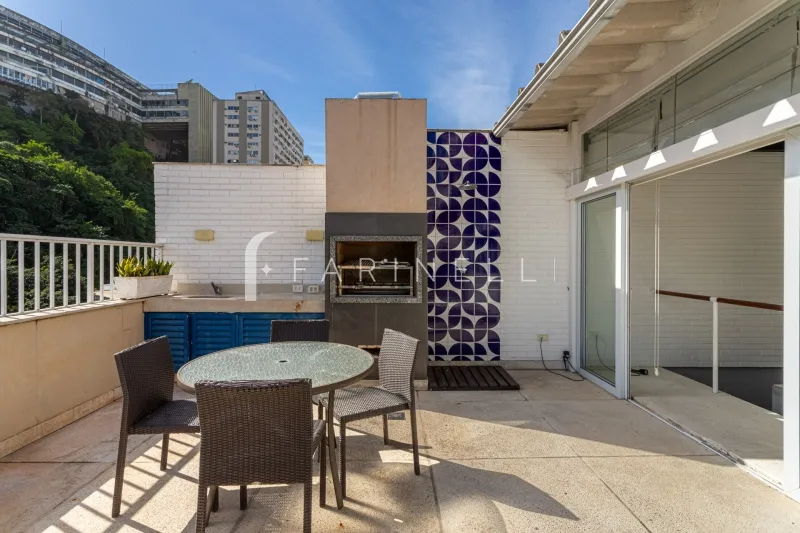 Duplex apartment with 2 bedrooms and grill on balcony — photo 25