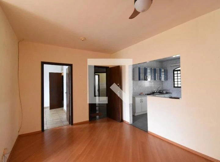 Casa para aluguel com 4 suítes e 342 m²