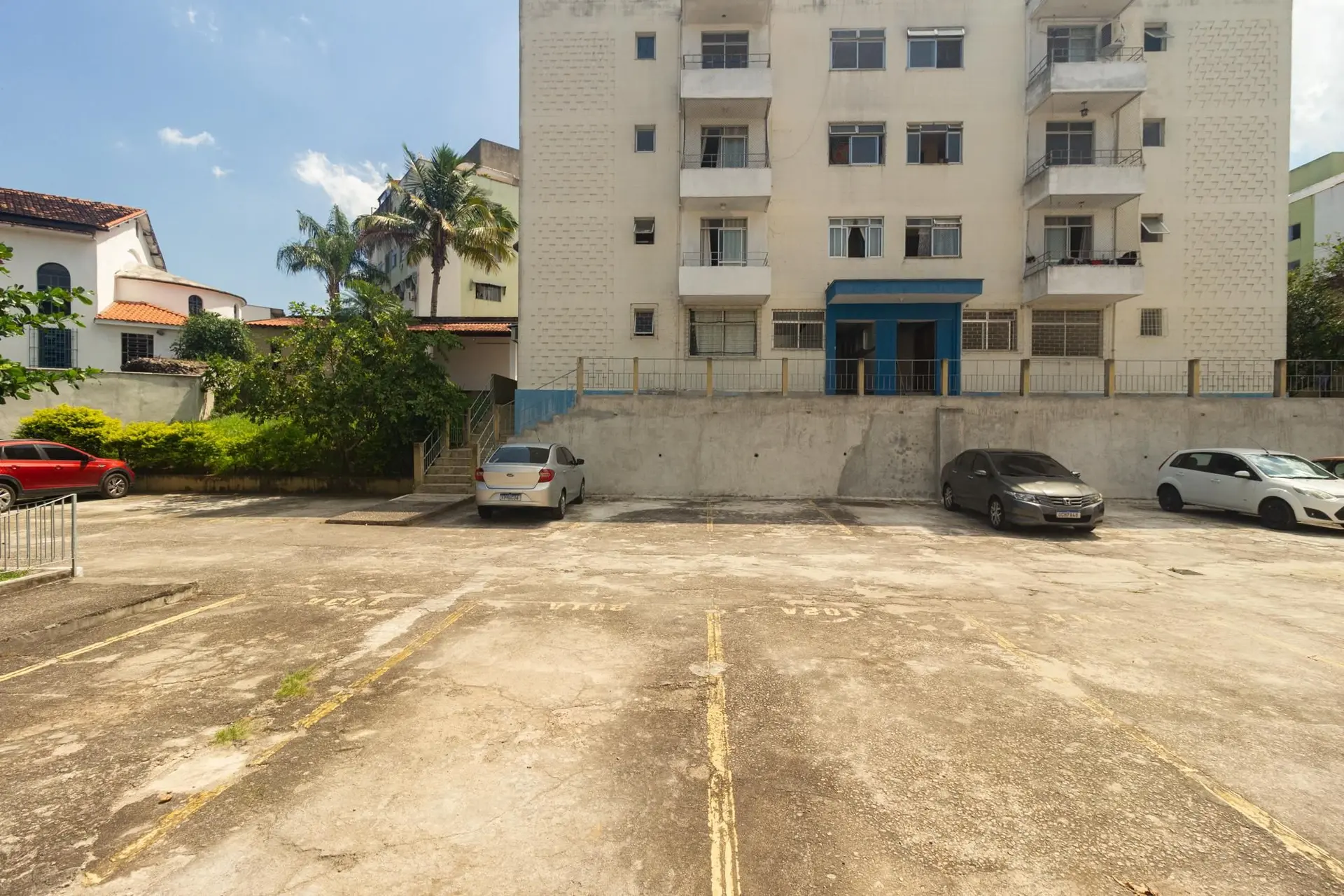2-bedroom apartment with 1 bath, parking spot, pets ok — photo 15