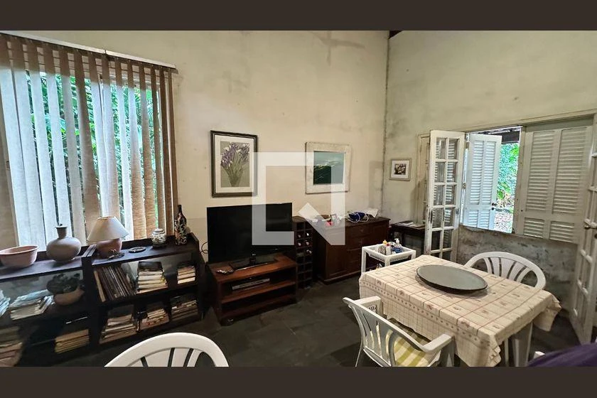Casa para aluguel com 2 quartos e 1506 m² — photo 21