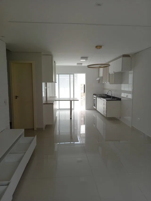 Застеклённый балкон и 3 спальни: дом 180 м² — photo 15