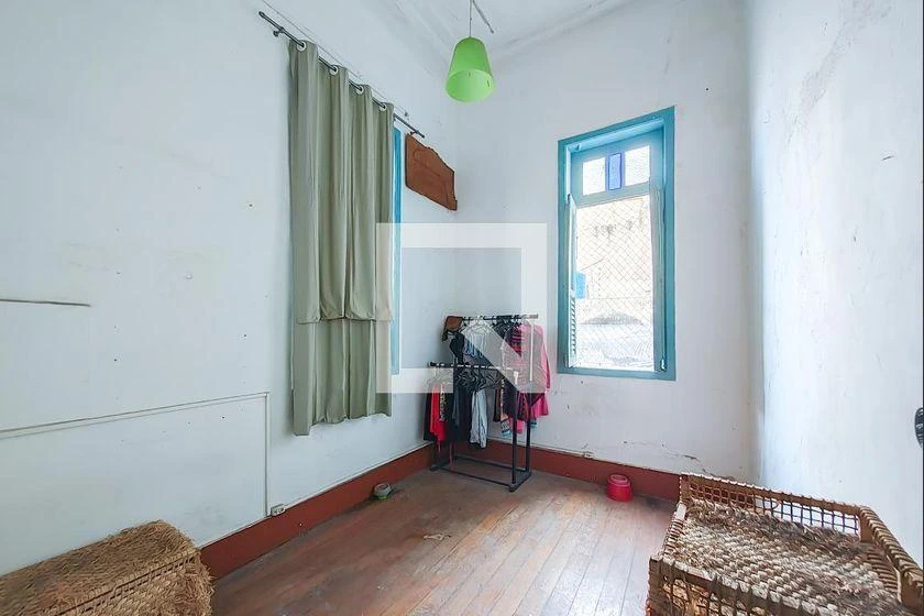 Furnished apartment with 5 bedrooms and 300 m² — photo 37