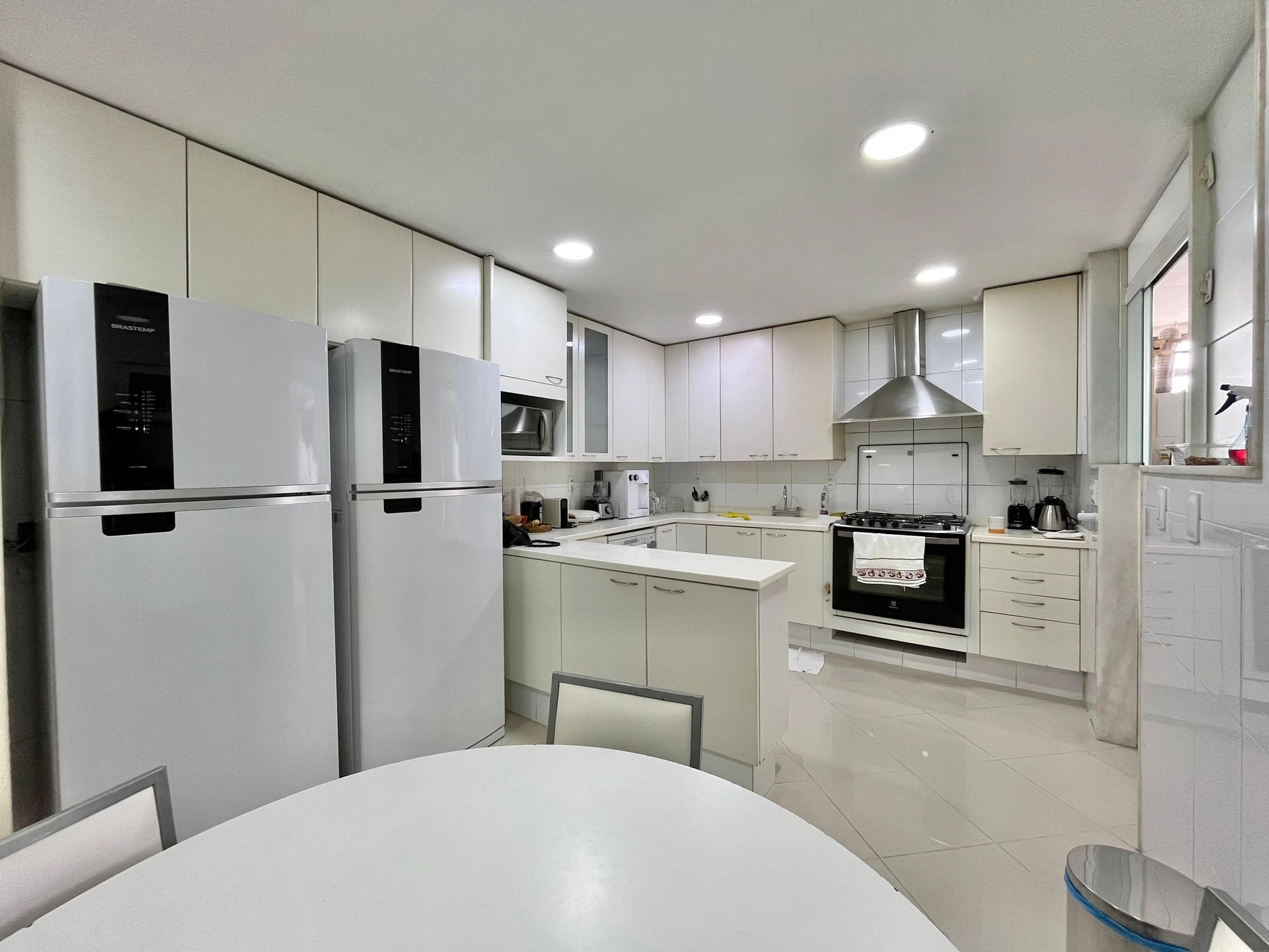 Furnished apartment, 450 m², with a water view — photo 9